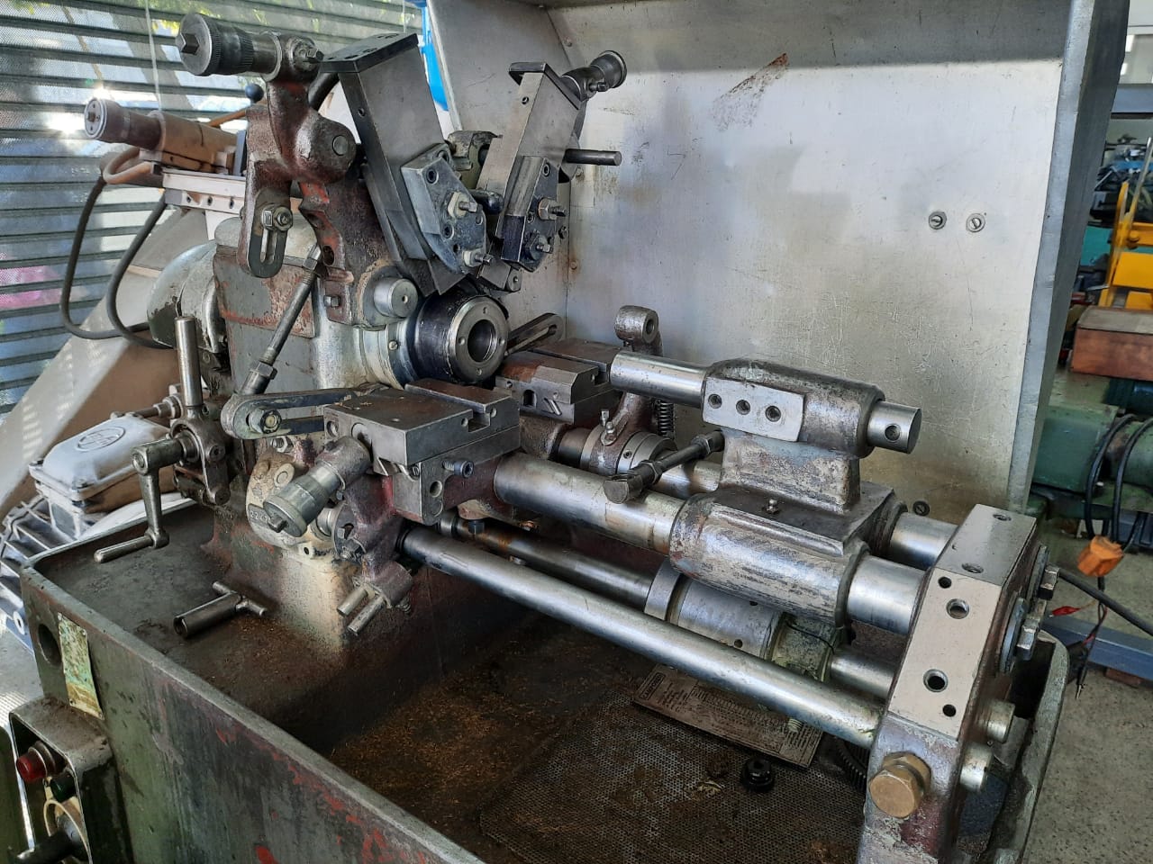 Torno Automático